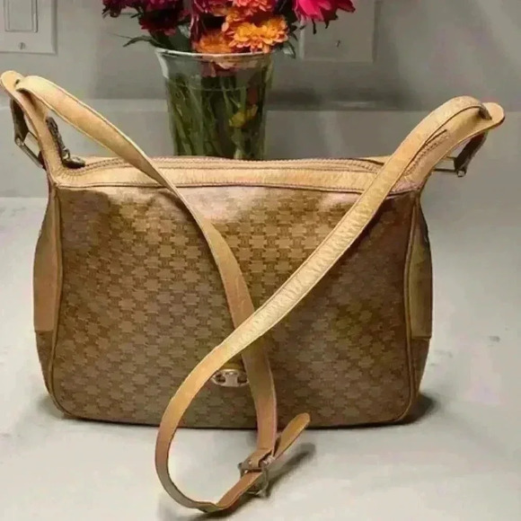 🔥🔥 CELINE Macadam Shoulder Bag VINTAGE LEATHER - Picture 1 of 16
